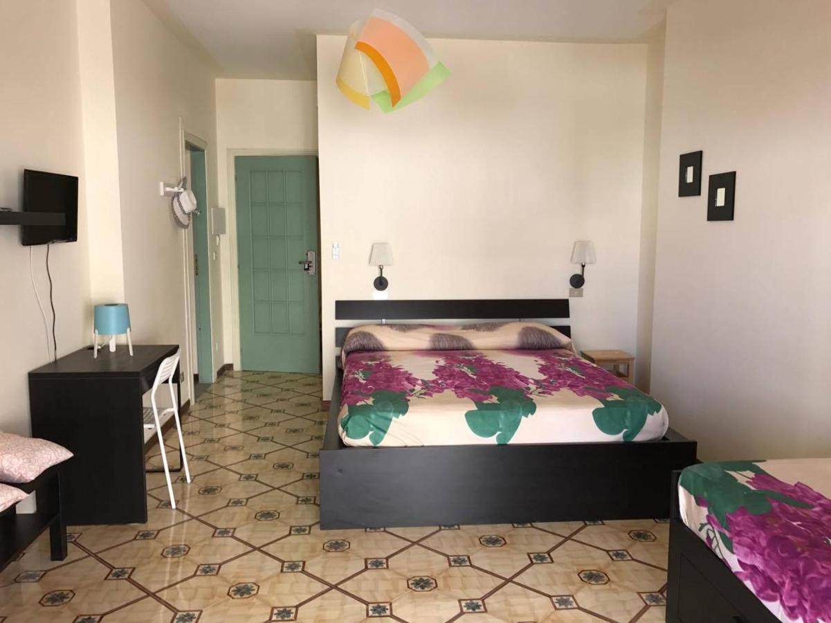 Amorosita Diamante Bagian luar foto